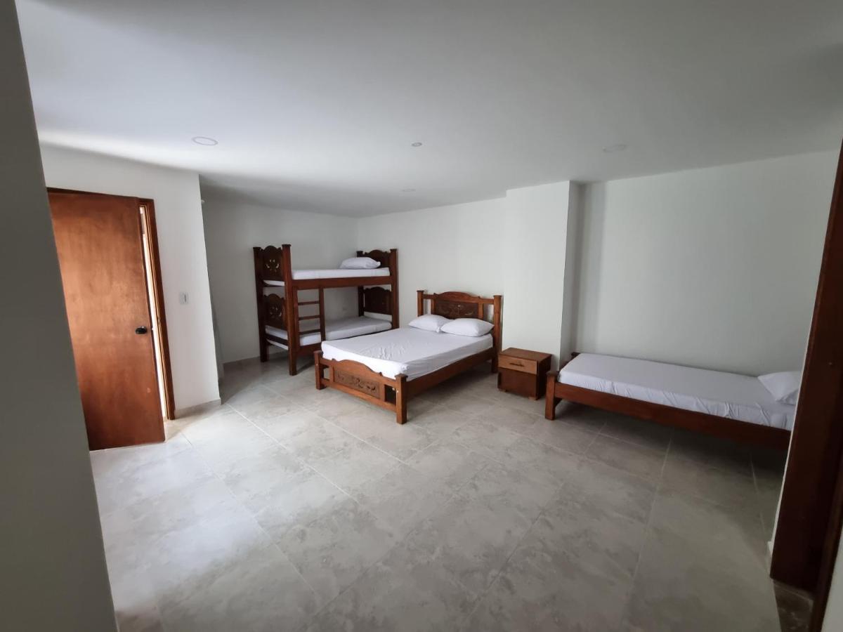 Pinchote Hotel Antonella Plaza מראה חיצוני תמונה
